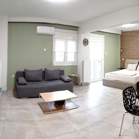 Central Home Tríkala エクステリア 写真