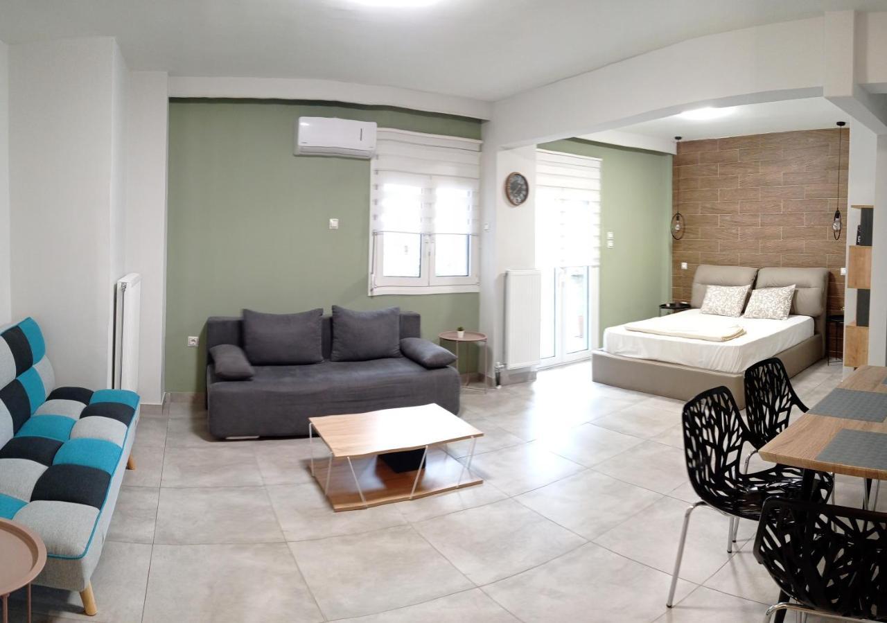 Central Home Tríkala エクステリア 写真